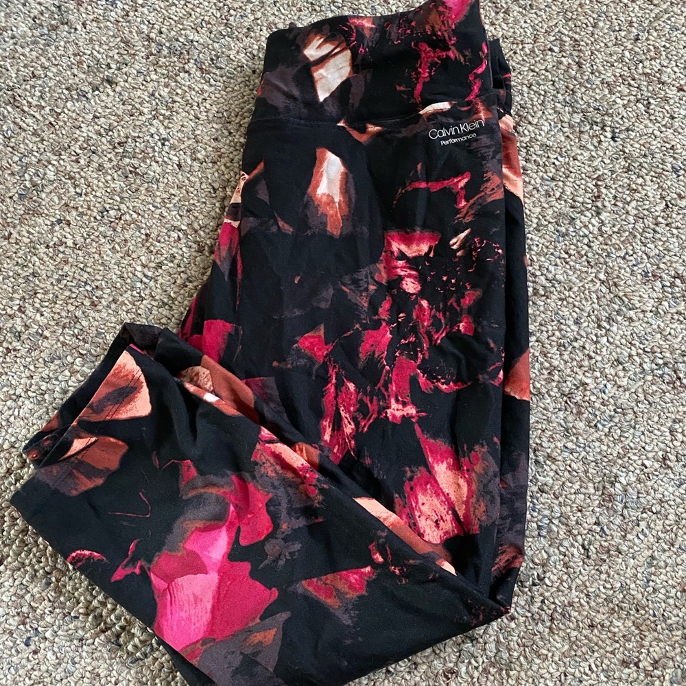 Cropped workout leggings